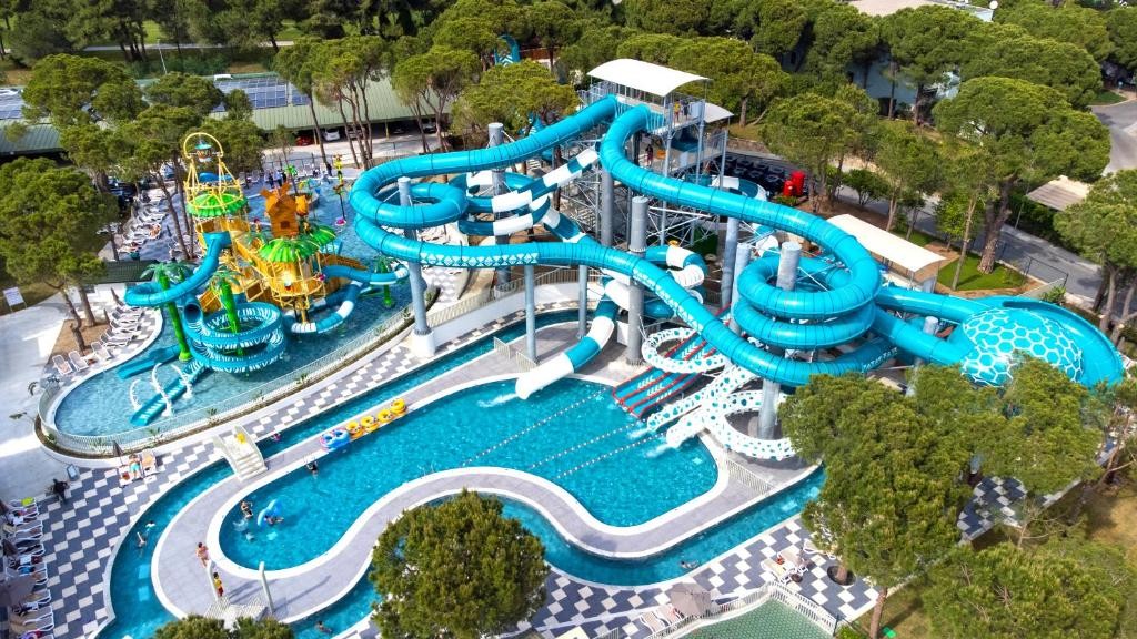 PINE BEACH BELEK