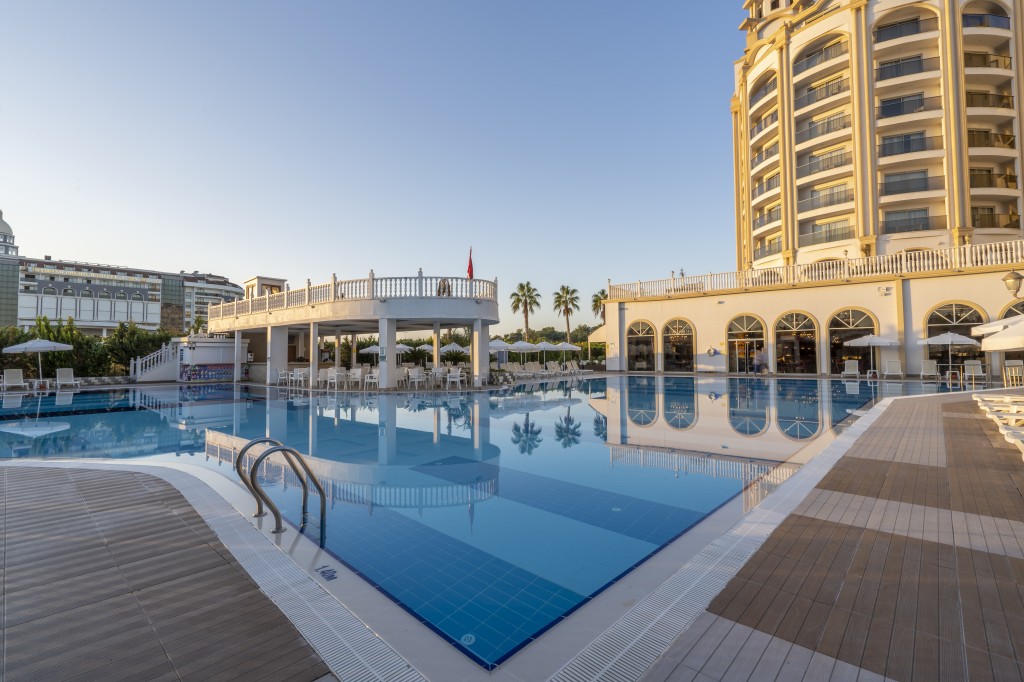 JADORE DELUXE HOTEL & SPA