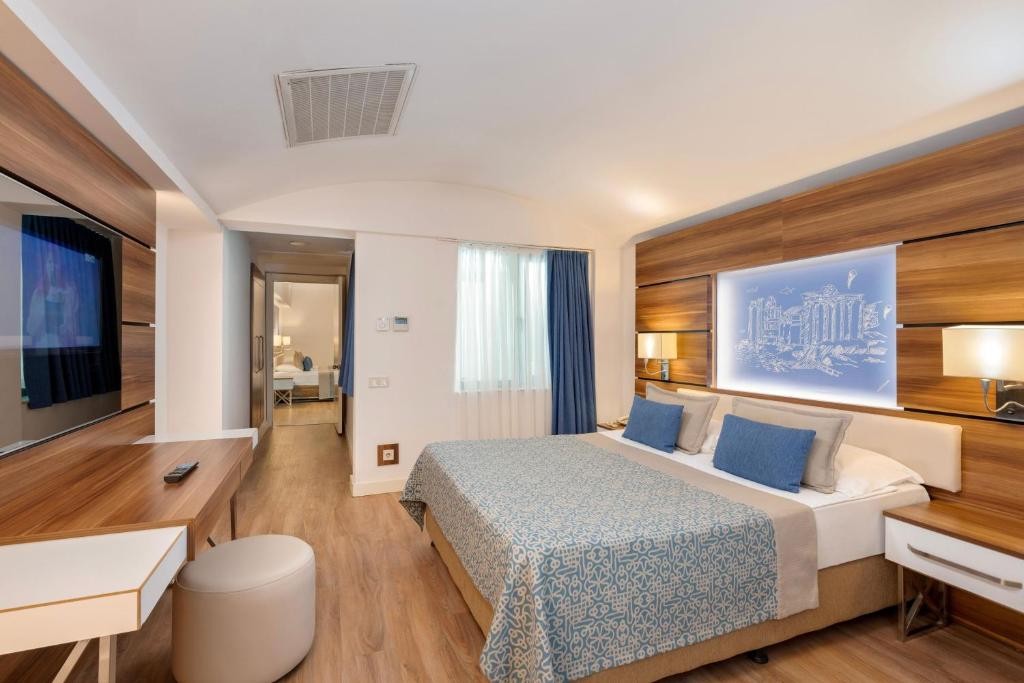 LIMAK ATLANTIS HOTEL