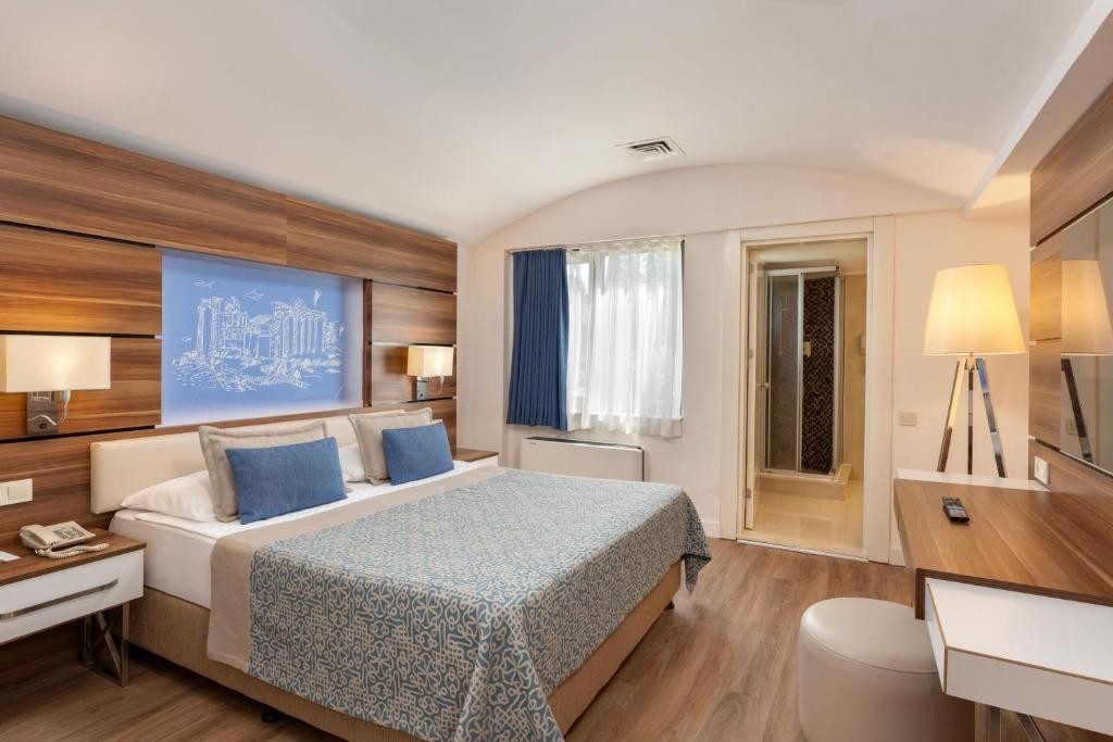 LIMAK ATLANTIS HOTEL