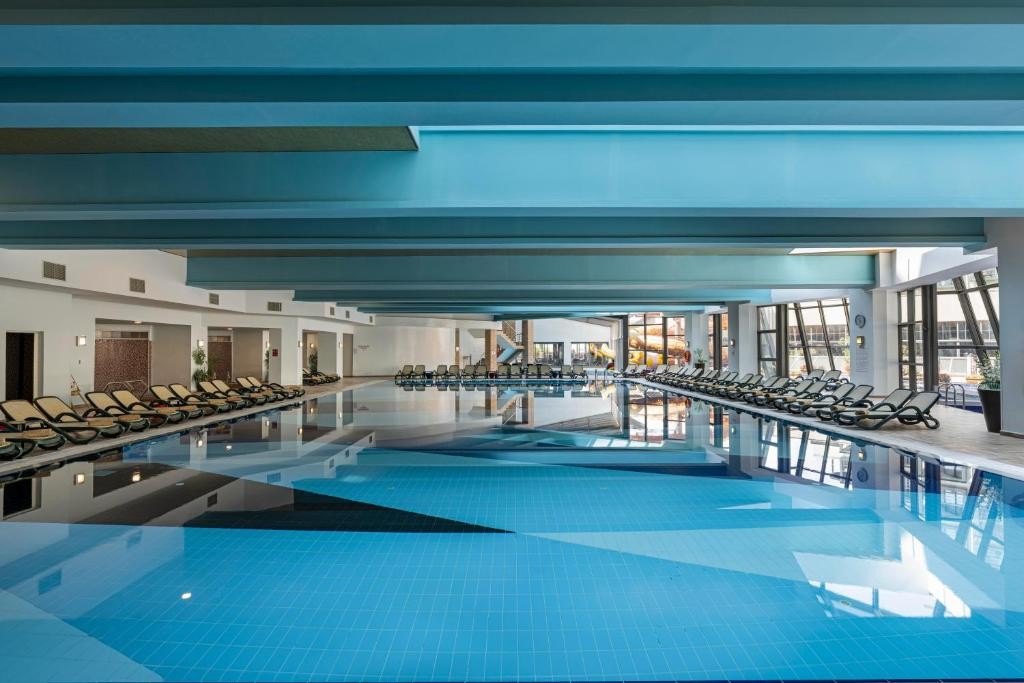 LIMAK LARA DELUXE HOTEL
