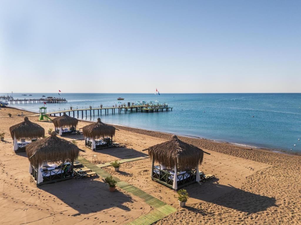 LIMAK LARA DELUXE HOTEL