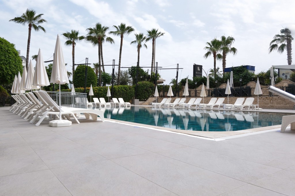 KAILA KRIZANTEM HOTEL
