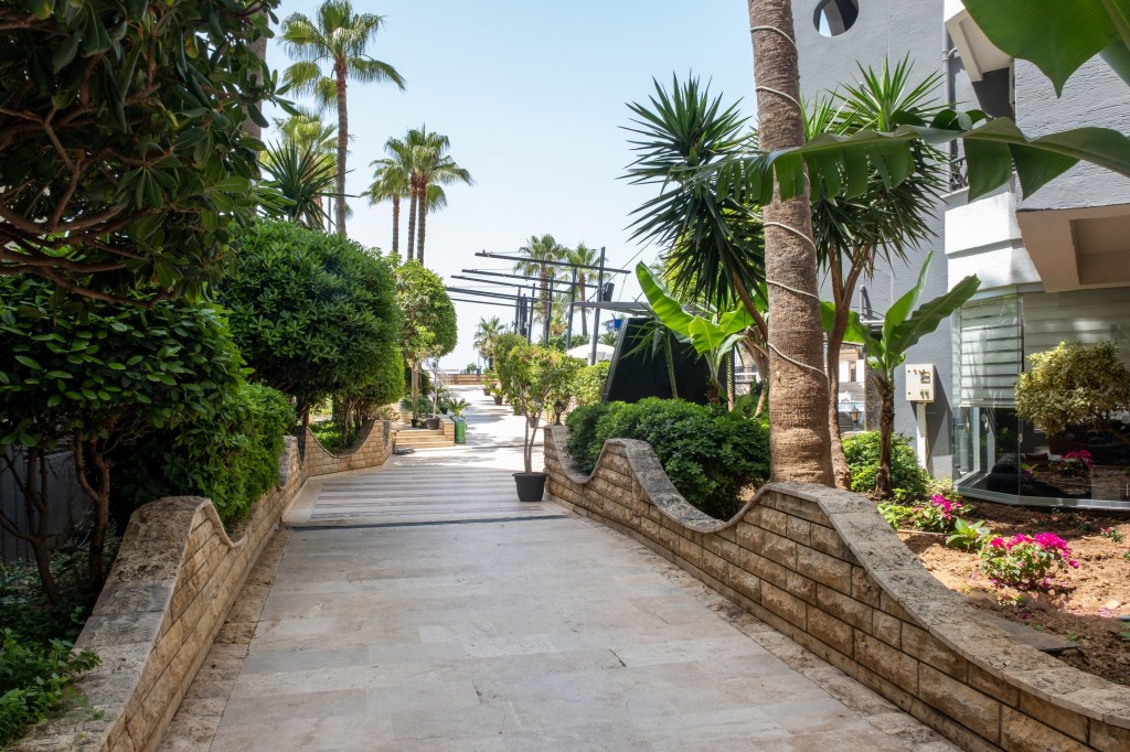 KAILA KRIZANTEM HOTEL