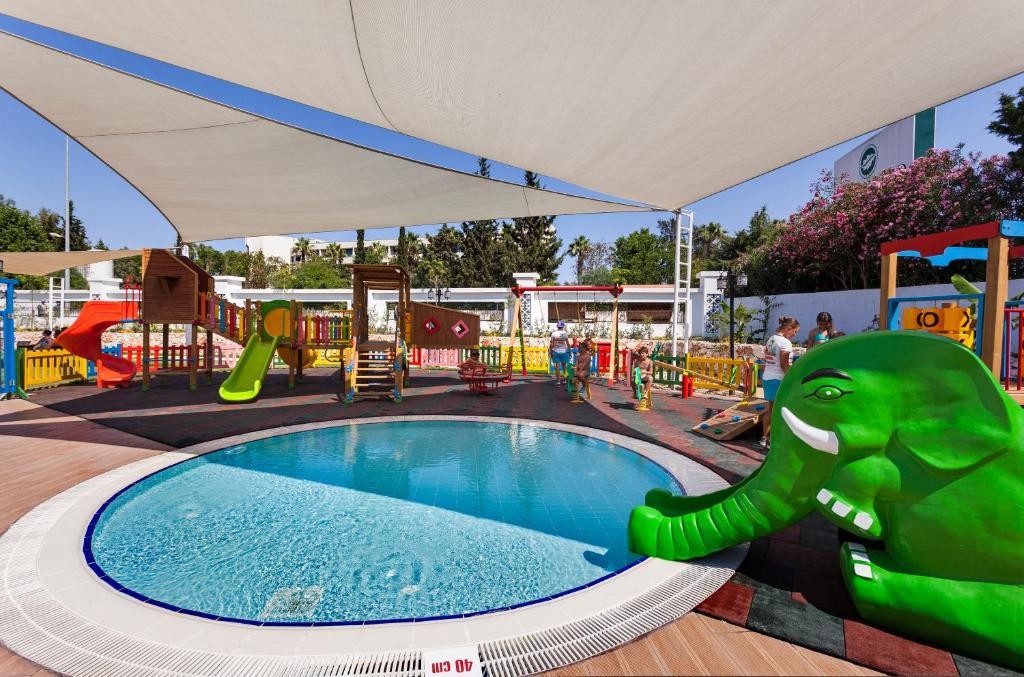 KARMIR RESORT & SPA