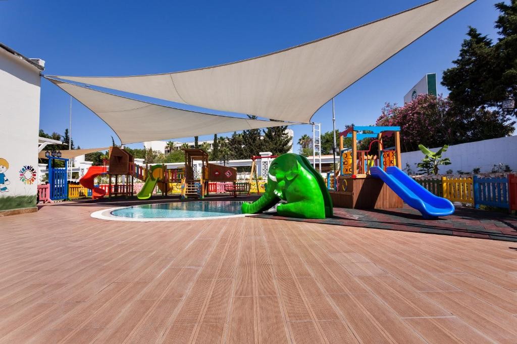 KARMIR RESORT & SPA