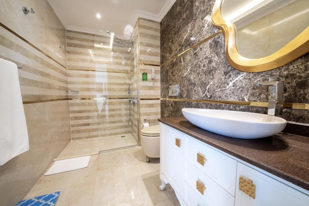 KARMIR RESORT & SPA